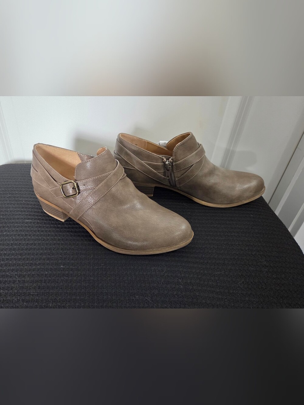 Taupe Leather Ankle Booties with Side Buckle 7.5 Womens